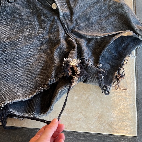 Black Levi’s Shorts - Picture 3 of 6